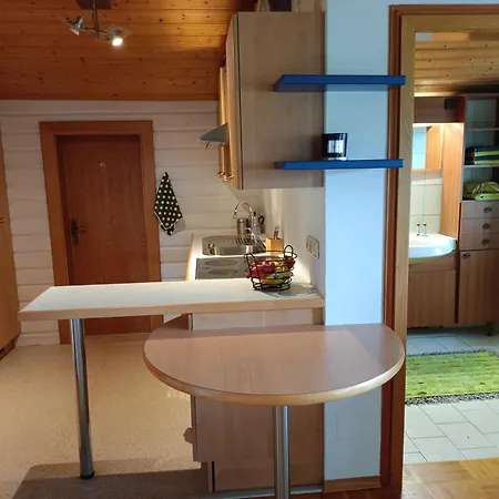 Daire Sunwood Apartment-ferienwohnung Mit Herz Finkenstein am Faaker See